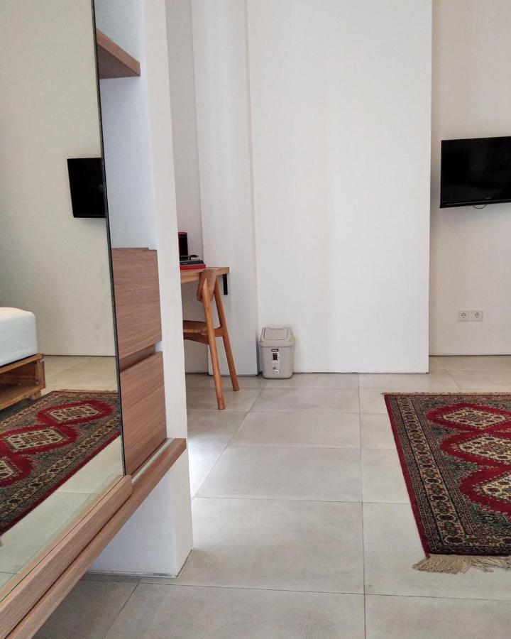 Tengah Tengah Cakarta Dış mekan fotoğraf